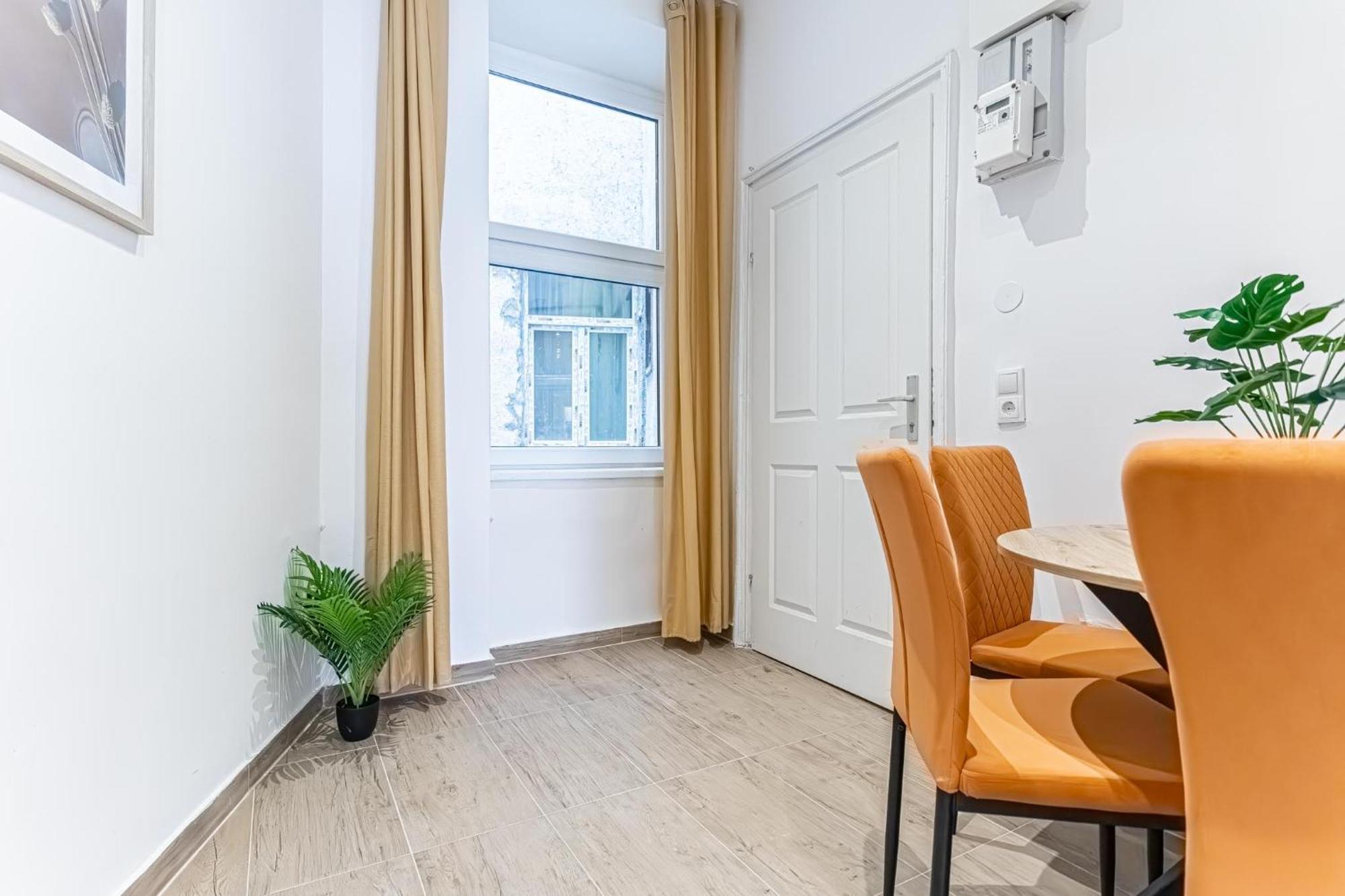 Cost Effective City Life 1Br In Classic Building 비엔나 외부 사진